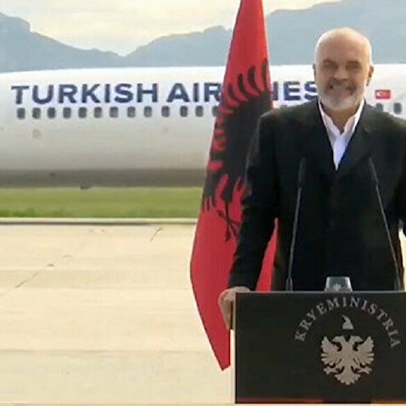 Arnavutluk Başbakanı Rama ve AB Temsilcisinin basın toplantısına THY arası