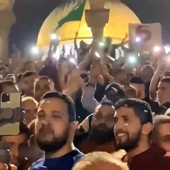 Mescid-i Aksa’da İsrail’e direnen Filistinliler ‘Erdoğan’ sloganı atıyor