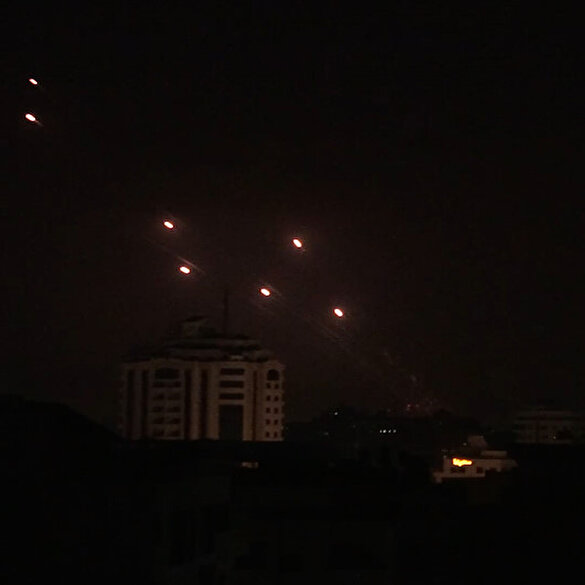 Gazze'den atılan roketler ilk kez İsrail'in kuzeyindeki bölgelere kadar ulaştı