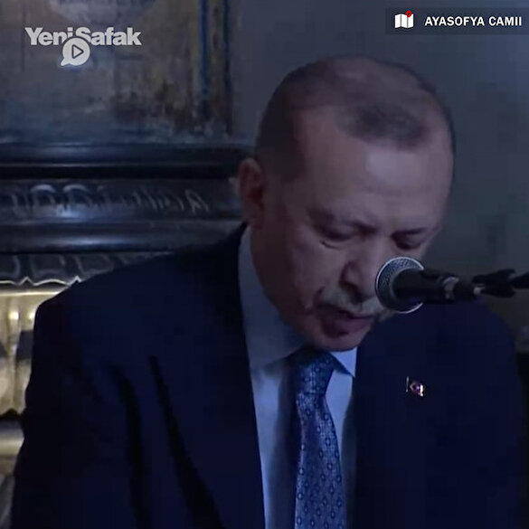 Ayasofya'daki hafızlık icazet töreninde Cumhurbaşkanı Erdoğan'dan Kur'an tilaveti
