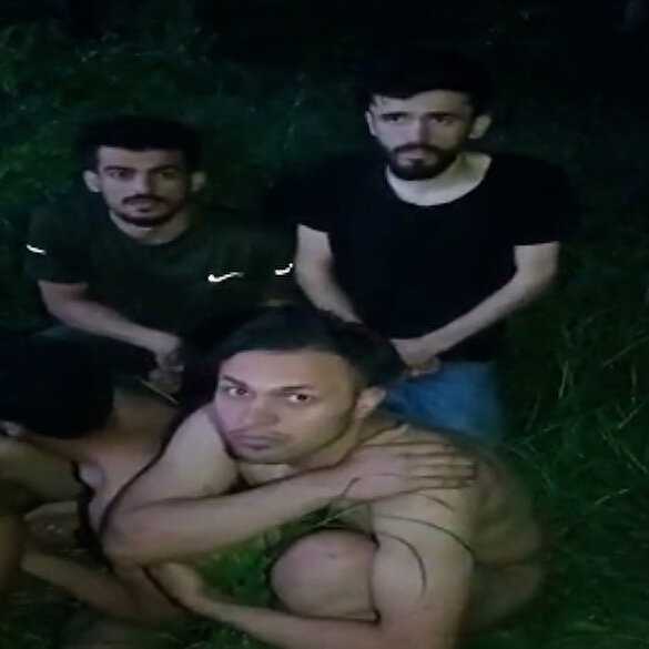 Yunan güvenlik güçleri 42 göçmeni soyup döverek Türkiye'ye geri gönderdi