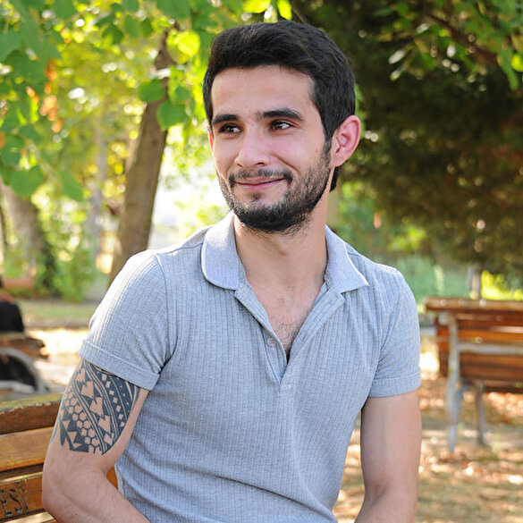 Gökhan Gönül'ün kardeşi olduğunu iddia eden genç: Maddi beklentim yok sadece ailemi öğrenmek istiyorum