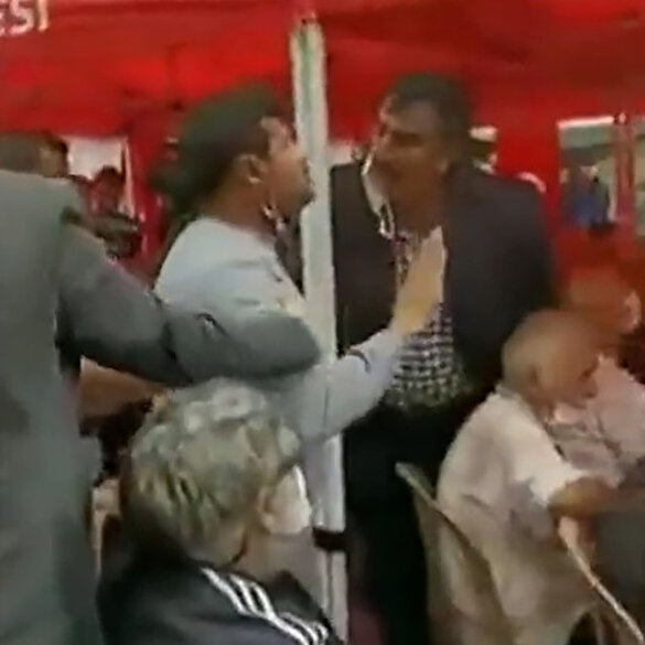 CHP'li Belediye Başkanı kendisine tepki gösteren vatandaşla tartıştı: Böyle bir konuşmaya müsaade etmem