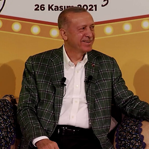 Cumhurbaşkanı Erdoğan ile Metin Şentürk arasında gülümseten diyalog: Onu gözüm bir yerden ısırıyor