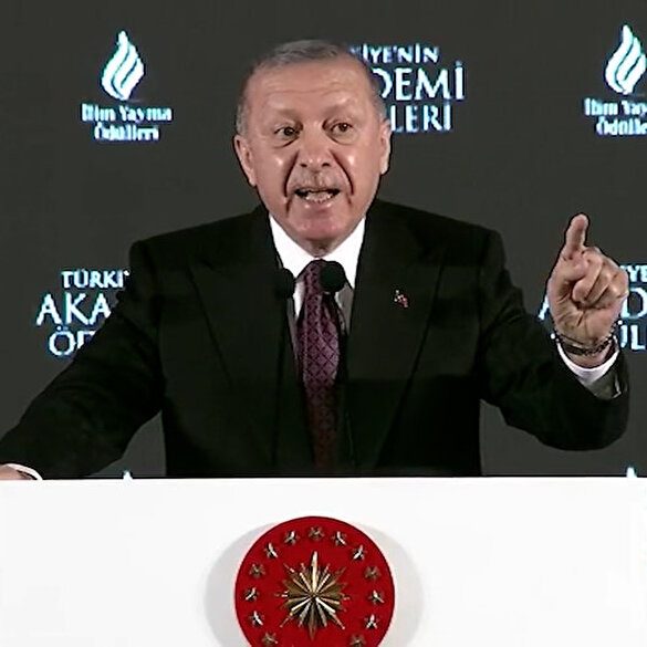Cumhurbaşkanı Erdoğan'dan TÜSİAD'a çok sert tepki: Hükümete saldırmanın yollarını aramayın bizimle mücadele edemezsiniz