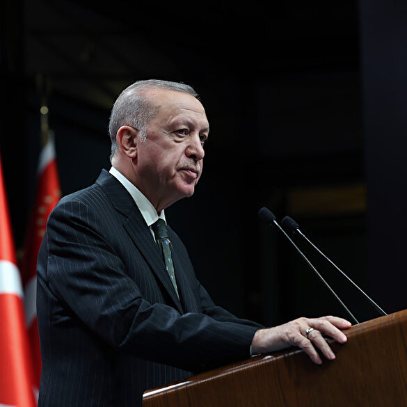 Cumhurbaşkanı Erdoğan: Kamu bankasından kredi alıp paradan para kazananların alnını karışlarız