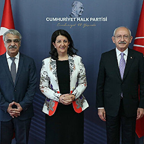 HDP-CHP görüşmesi sonrası Kılıçdaroğlu soru almadan basın toplantısını bitirdi