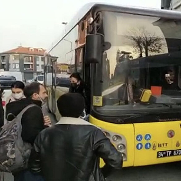 Eyüpsultan’da İETT otobüsü arızalandı trafik felç oldu