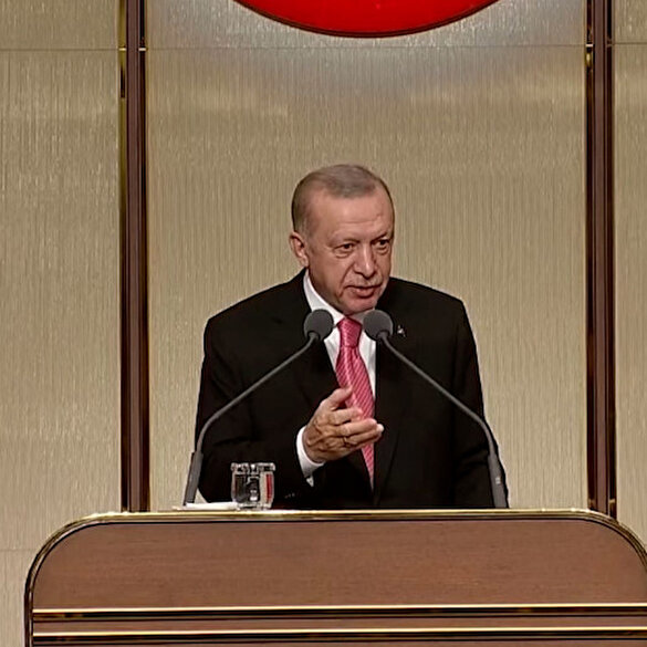 Cumhurbaşkanı Erdoğan'la muhtarların gülümseten diyaloğu: Bu trileçeleri niye yemediniz?