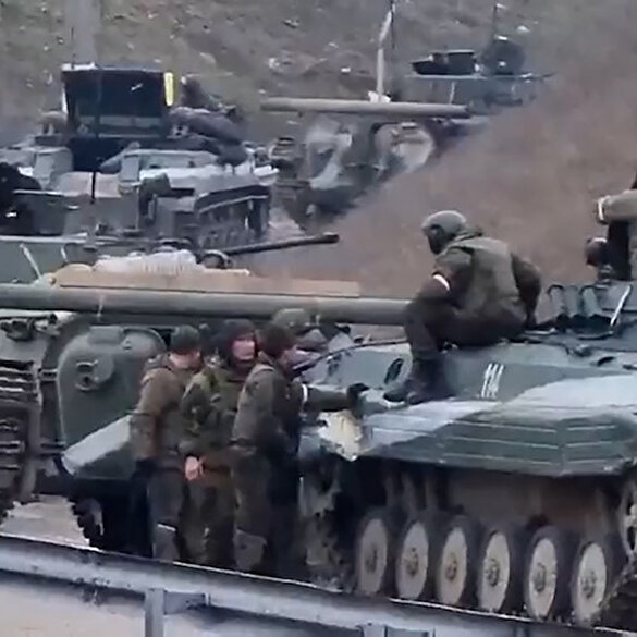Ukrayna'nın Herson kentinde askeri hareketlilik: Rus tankları böyle görüntülendi