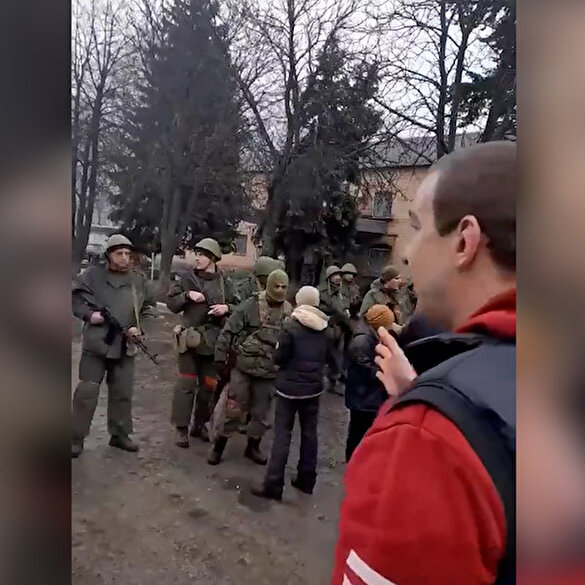 Luhansklı yerliler Rus askerlerin karşısına dikildi: Savaş ve ölüm sizi bekliyor