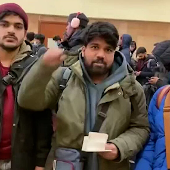 Ukrayna'da mahsur kalan Hindistanlı öğrenciler ülkeden ayrılıyor