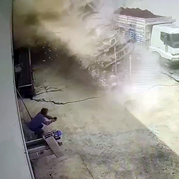 Konya'daki fabrikada buhar kazanı bomba gibi patladı