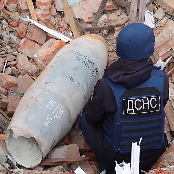 Ukrayna'da patlamamış Rus bombaları toplandı