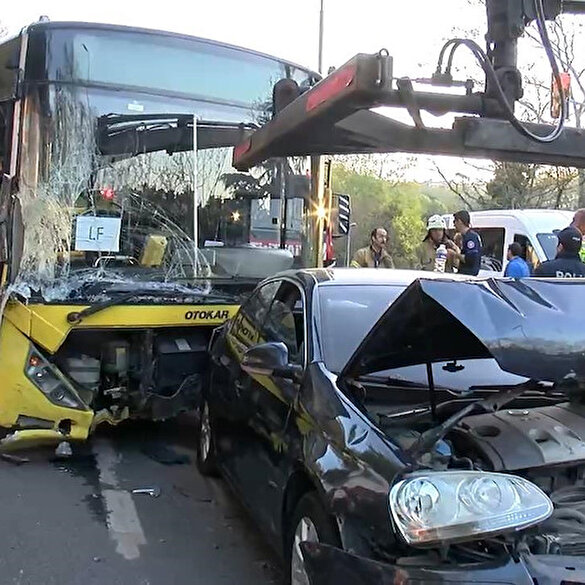 Sarıyer'de korkutan anlar: İETT otobüsü 15 araca çarptı