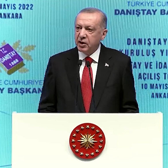 Cumhurbaşkanı Erdoğan: Milletimizi mevcut anayasadan kurtaracağız