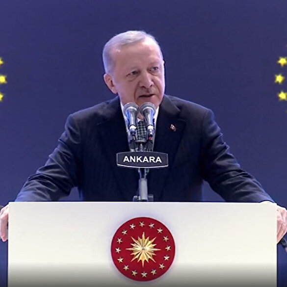 Cumhurbaşkanı Erdoğan gençlere seslendi: Hayallerinizden asla vazgeçmeyin