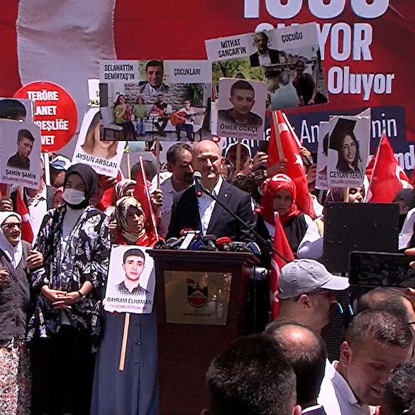 Cumhurbaşkanı Erdoğan Diyarbakır Annelerinin evlat nöbetinin 1000. gününde ailelere hitap etti