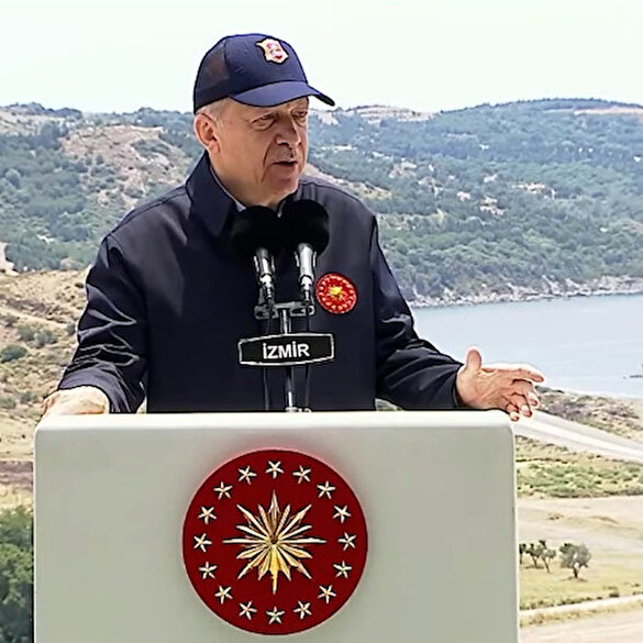 Cumhurbaşkanı Erdoğan'dan Yunanistan'a: Aklını başına al kendine gel