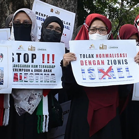 Endonezya'da İsrail'in Gazze'ye yönelik saldırıları protesto edildi