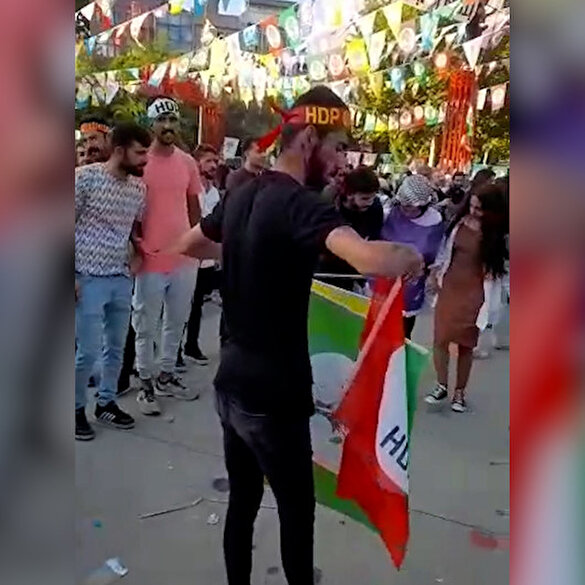 HDP'nin Kartal mitinginde PKK'lılara