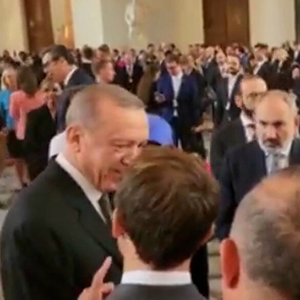 Cumhurbaşkanı Erdoğan'dan Macron'a: Seni de buraya alalım Asya Avrupa'dan büyük