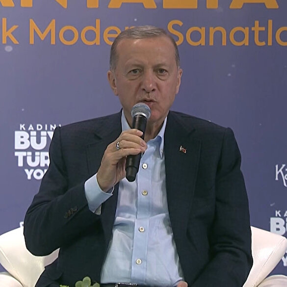 Cumhurbaşkanı Erdoğan: Kadınlarımızın kılık-kıyafet özgürlüğünü garanti altına alacağız