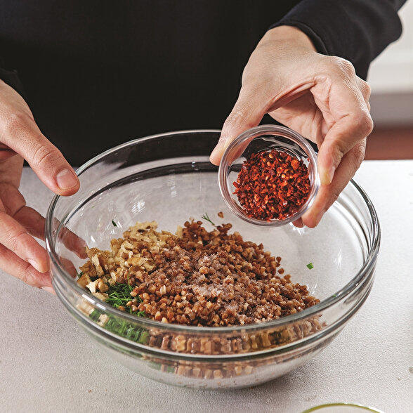 Cevizli Karabuğday Salatası
