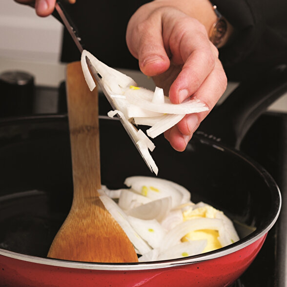 Karamelize Soğanlı Kremalı Penne