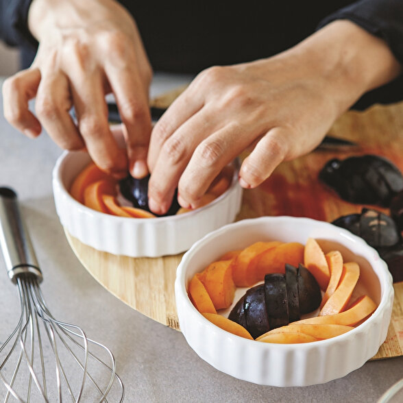 Erikli ve Kayısılı Clafoutis