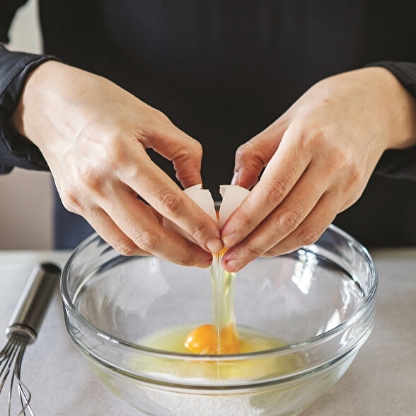 Erikli ve Kayısılı Clafoutis
