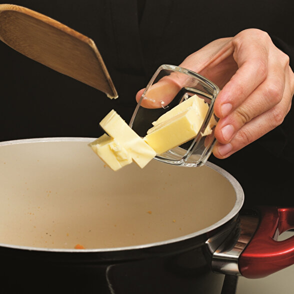 Kerevizli Brokoli Çorbası