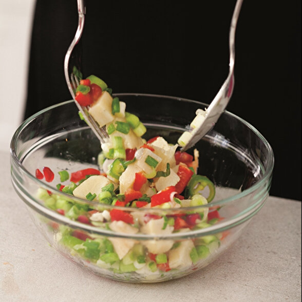 Enginar Salatası