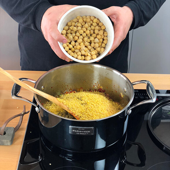 Salçalı Firik Pilavı