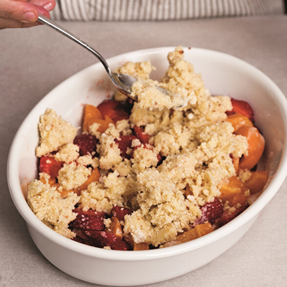 Yaz Meyveleri ile Crumble