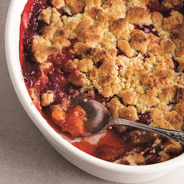 Yaz Meyveleri ile Crumble