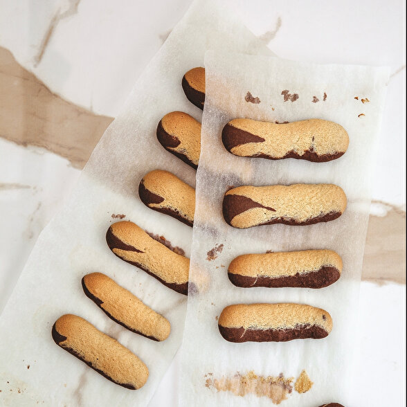 Kedidilli Reyhanlı ve Böğürtlenli Kup