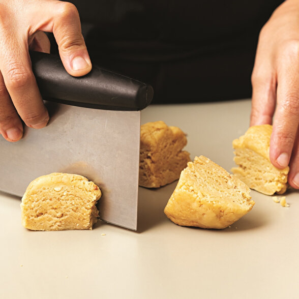 Fındıklı Kayısılı Çörek 