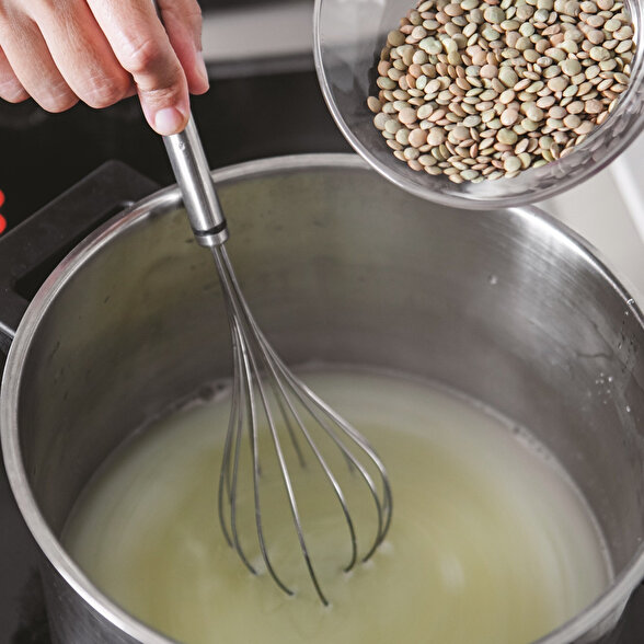 Yoğurtlu Bakliyat Çorbası