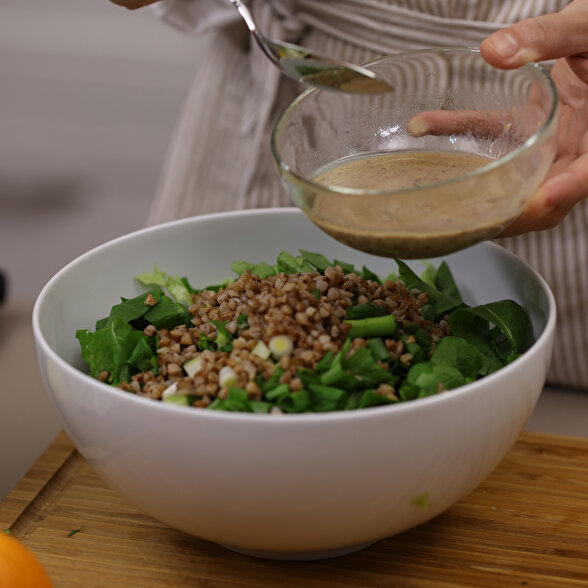 Karabuğdaylı Yeşil Salata