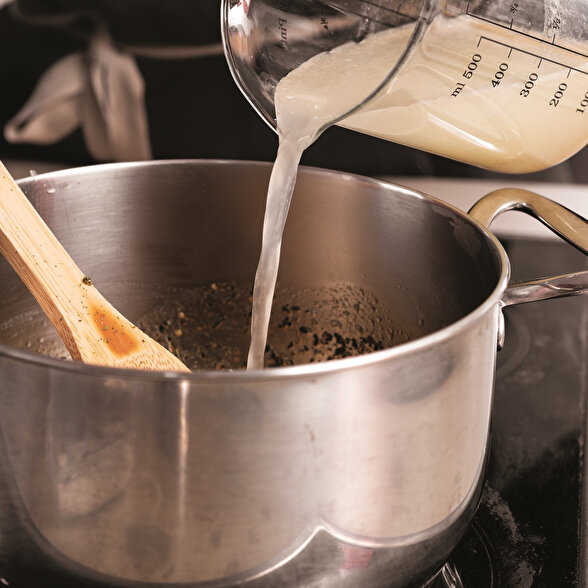 Tavuk Suyuna Pirinç Çorbası