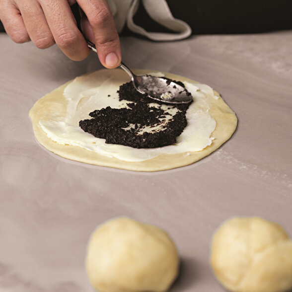 Zeytinli Katmer Börek