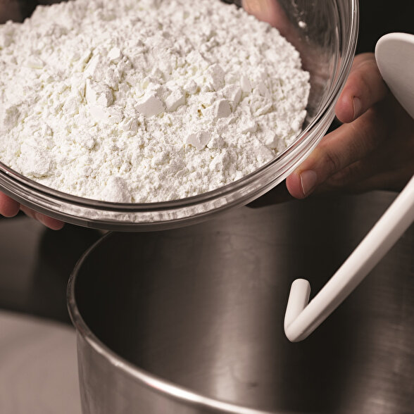 Tereyağlı Peynirli Poğaça