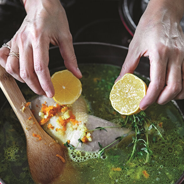 Zerdeçallı Zencefilli Tavuk Suyuna Çorba