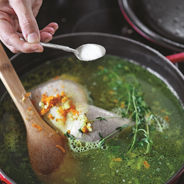 Zerdeçallı Zencefilli Tavuk Suyuna Çorba