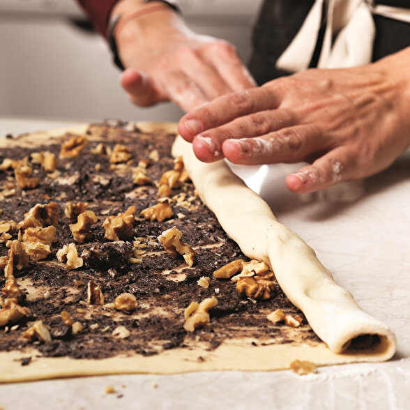 Zeytin ve Cevizli Çörek