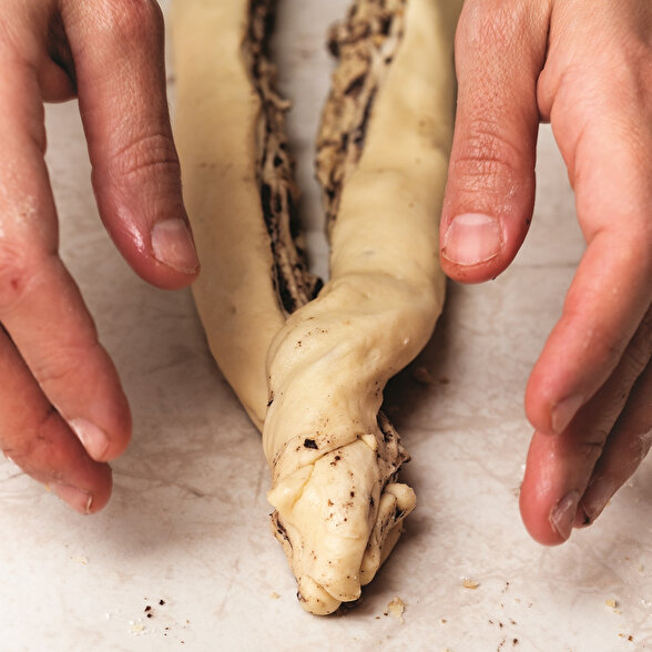 Zeytin ve Cevizli Çörek
