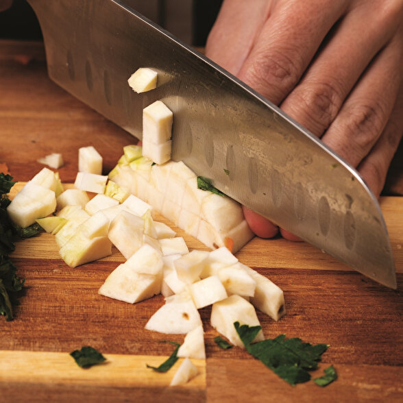 Kıvamında Lezzetler: Etli Lahana Çorbası