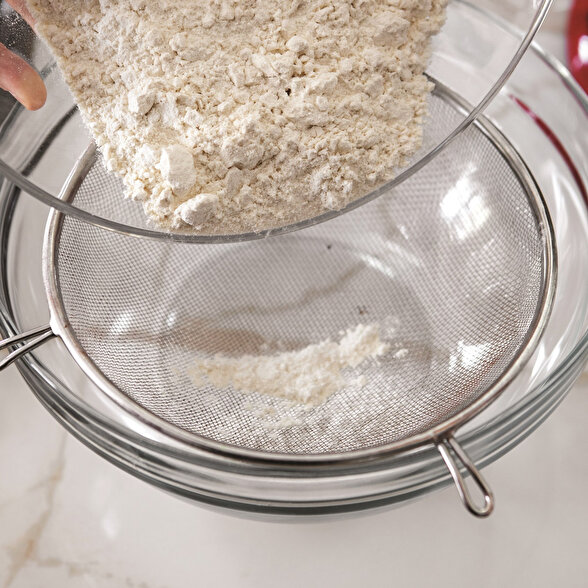 Red Velvet: Kırmızı Kadife Kek