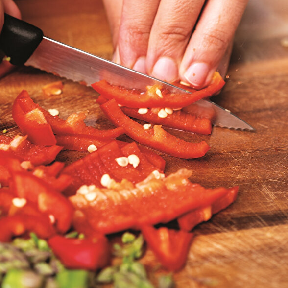 Siyah Sarımsaklı Kremalı Kuşkonmaz Makarnası